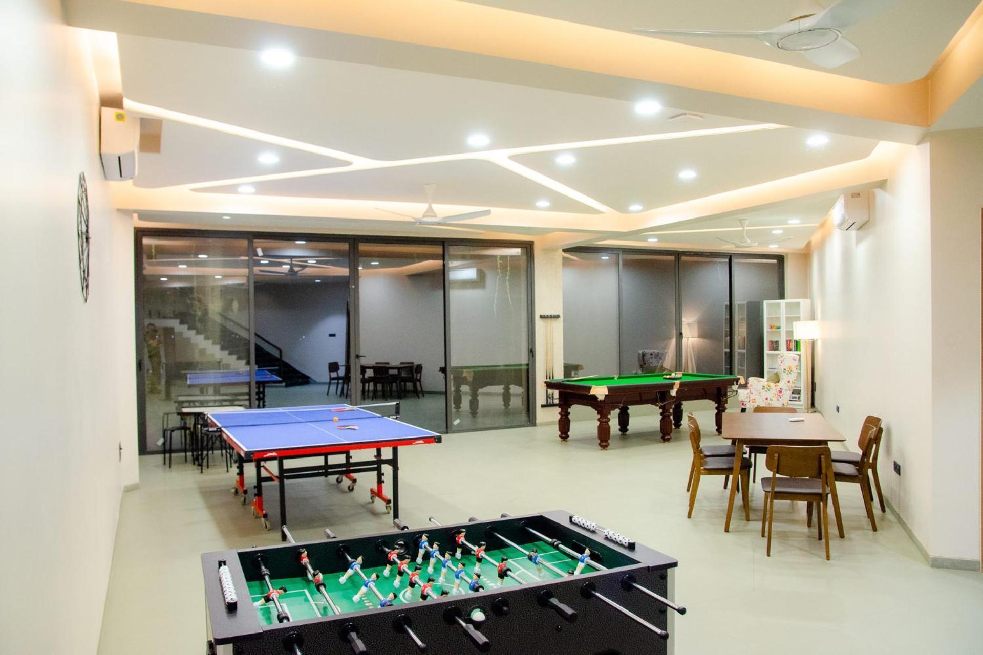Pearl Lakeview Mansion By Stayvista - Lakeside Villa With Infinity Pool, Jacuzzi, In-House Theatre & Games Room Igatpuri Εξωτερικό φωτογραφία