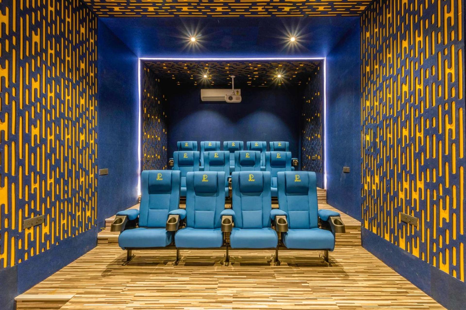 Pearl Lakeview Mansion By Stayvista - Lakeside Villa With Infinity Pool, Jacuzzi, In-House Theatre & Games Room Igatpuri Εξωτερικό φωτογραφία